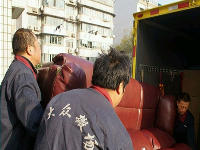 搬家公司車輛停不到樓下收取超距費(fèi)合理嗎？